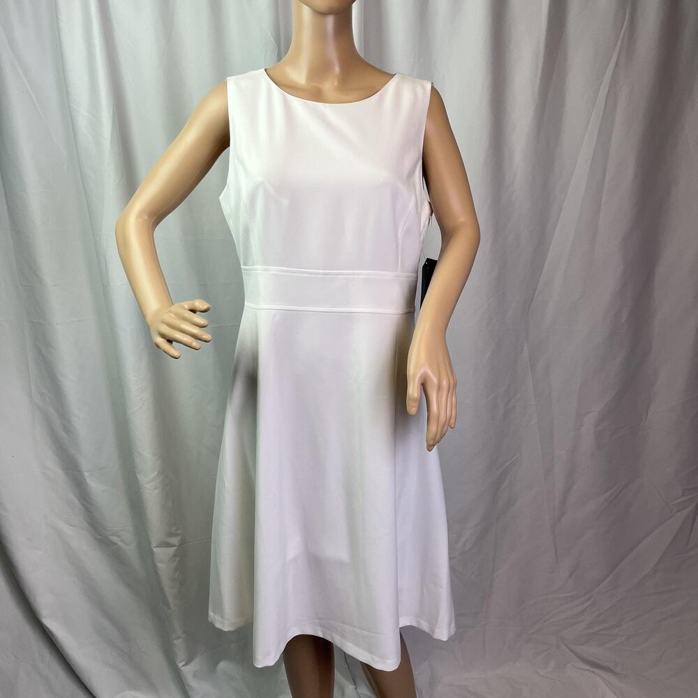 Black Label By Evan-Picone Dress Womens Size 8 White Fit Flare Knee Length Lined
